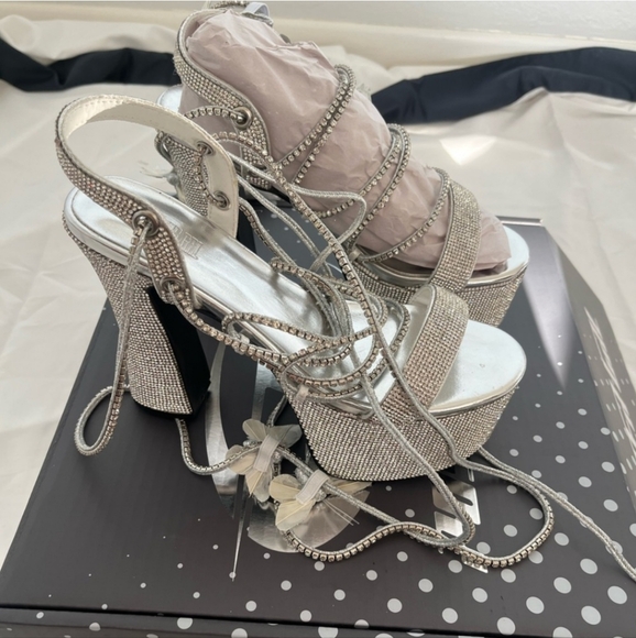 Dolls Kill × Poster Girl Rhinestone & Butterfly Platform Heels (8) No Box - Picture 4 of 11